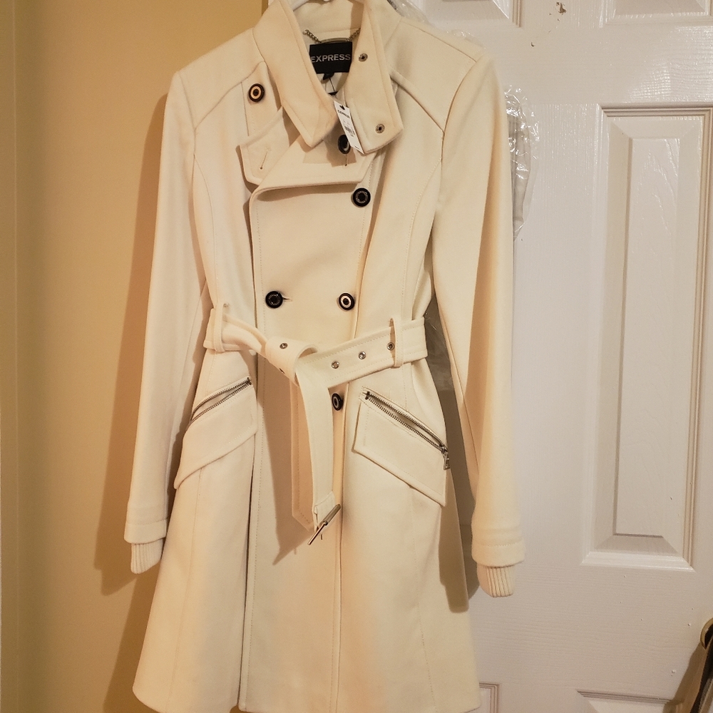 Coat - Picture 3 of 5